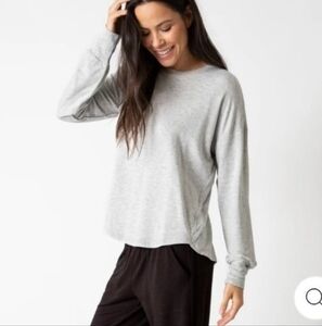 P.J. Salvage Jammie Essentials Long Sleeve Top M heather grey